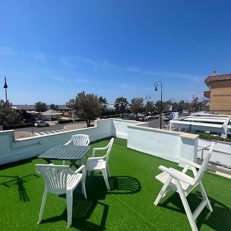 Villa Pisola Fiumicino Airport - Seafront 외부 사진