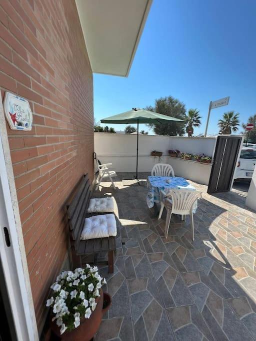 Villa Pisola Fiumicino Airport - Seafront 외부 사진