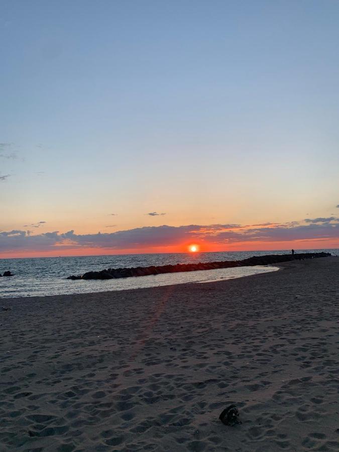 Villa Pisola Fiumicino Airport - Seafront 외부 사진