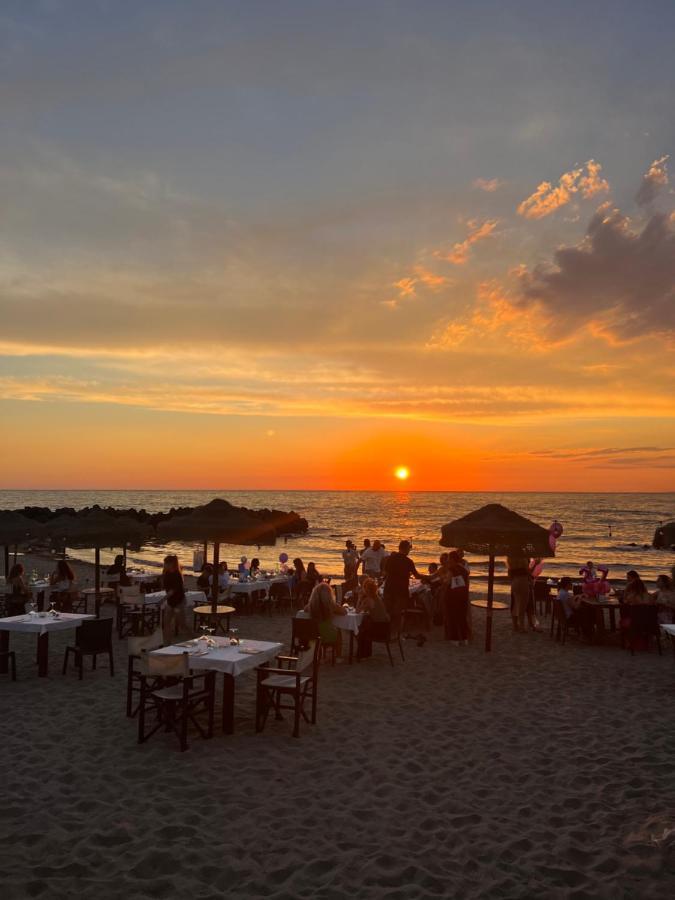Villa Pisola Fiumicino Airport - Seafront 외부 사진